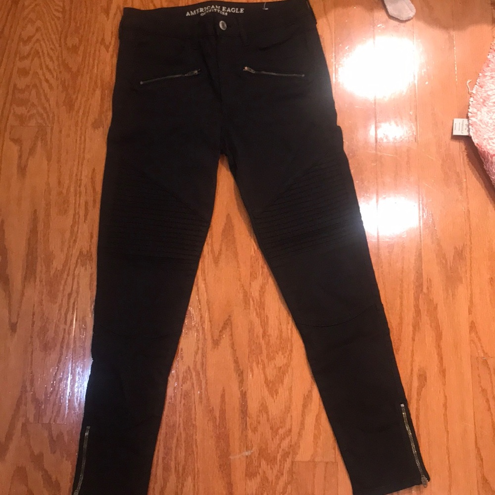 American Eagle black skinny jeans